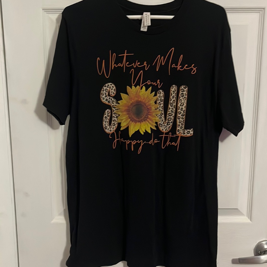 Bella Canvas Large Black Tshirt